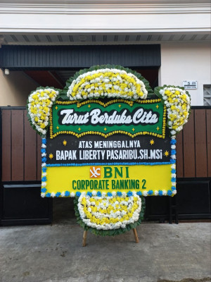 Papan Bunga Duka di Huta Padang
